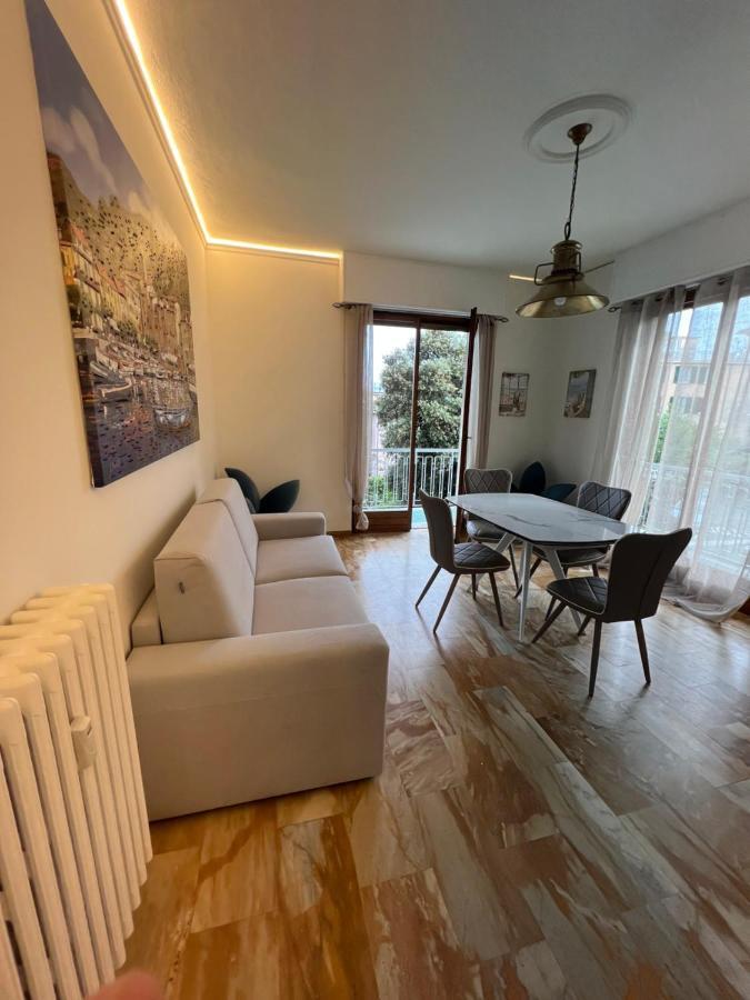 ראפאלו Welcome Riviera -Torre D'Avorio Appartamento 126 Mq Piu'Terrazzo25 Mq - Totalmente Rinnovato- 250 M Dal Centro - Parcheggio A Pagamento 15 Euro Al Giorno Da Prenotare In Anticipo Salvo Dispo -Parking At 15 Euro Per Day To Be Booked In Advance If Avai מראה חיצוני תמונה