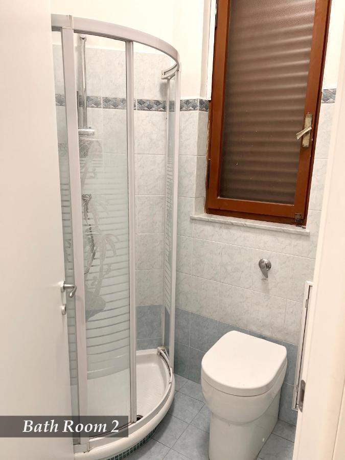 ראפאלו Welcome Riviera -Torre D'Avorio Appartamento 126 Mq Piu'Terrazzo25 Mq - Totalmente Rinnovato- 250 M Dal Centro - Parcheggio A Pagamento 15 Euro Al Giorno Da Prenotare In Anticipo Salvo Dispo -Parking At 15 Euro Per Day To Be Booked In Advance If Avai מראה חיצוני תמונה